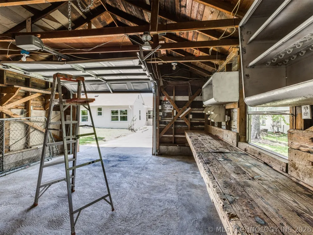 3130 W 58th Street Tulsa, OK 74107