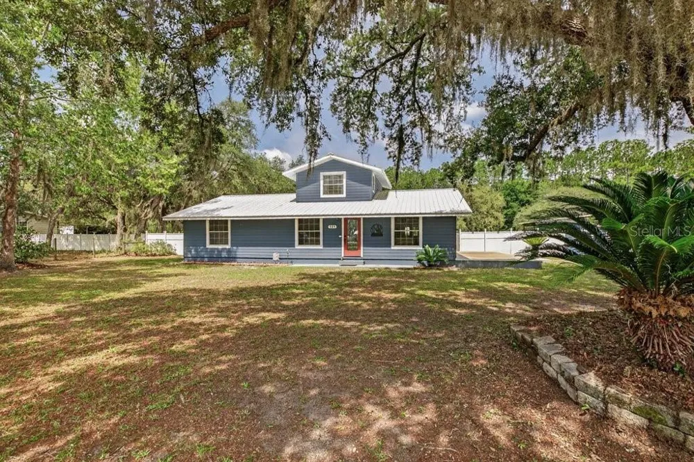 121 DAREN DRIVE Palatka, FL 32177