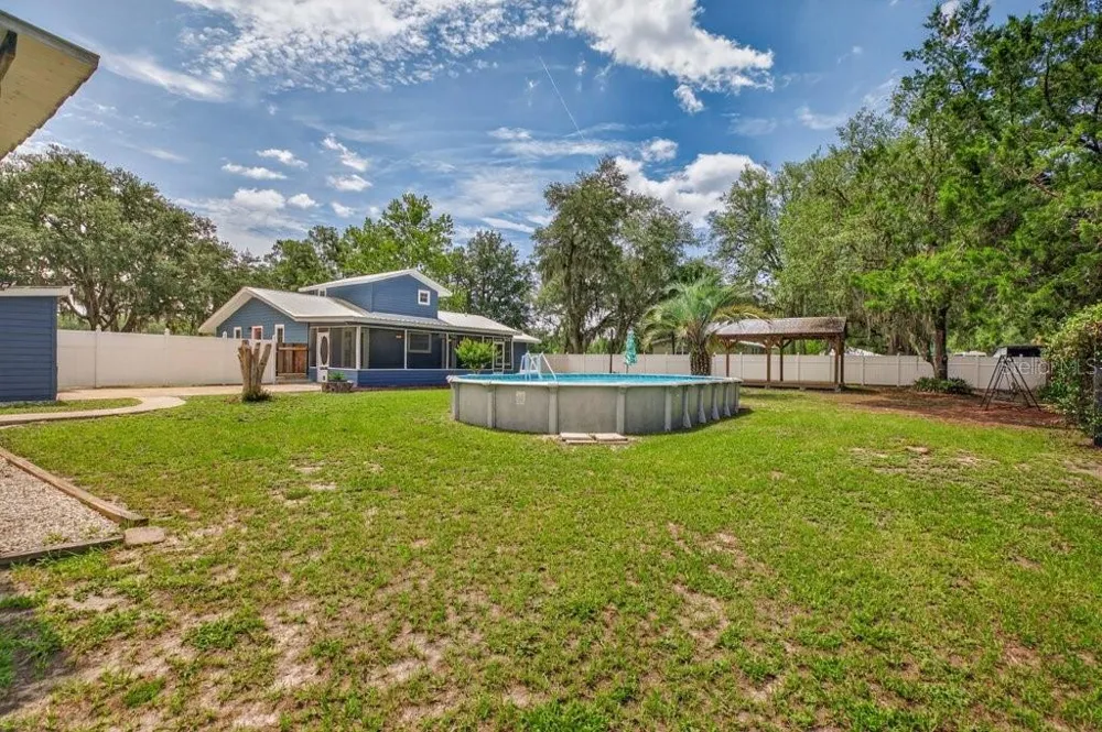 121 DAREN DRIVE Palatka, FL 32177