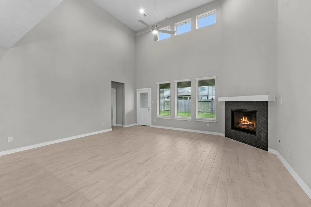 80 Shining Point Drive Waller, TX 77484