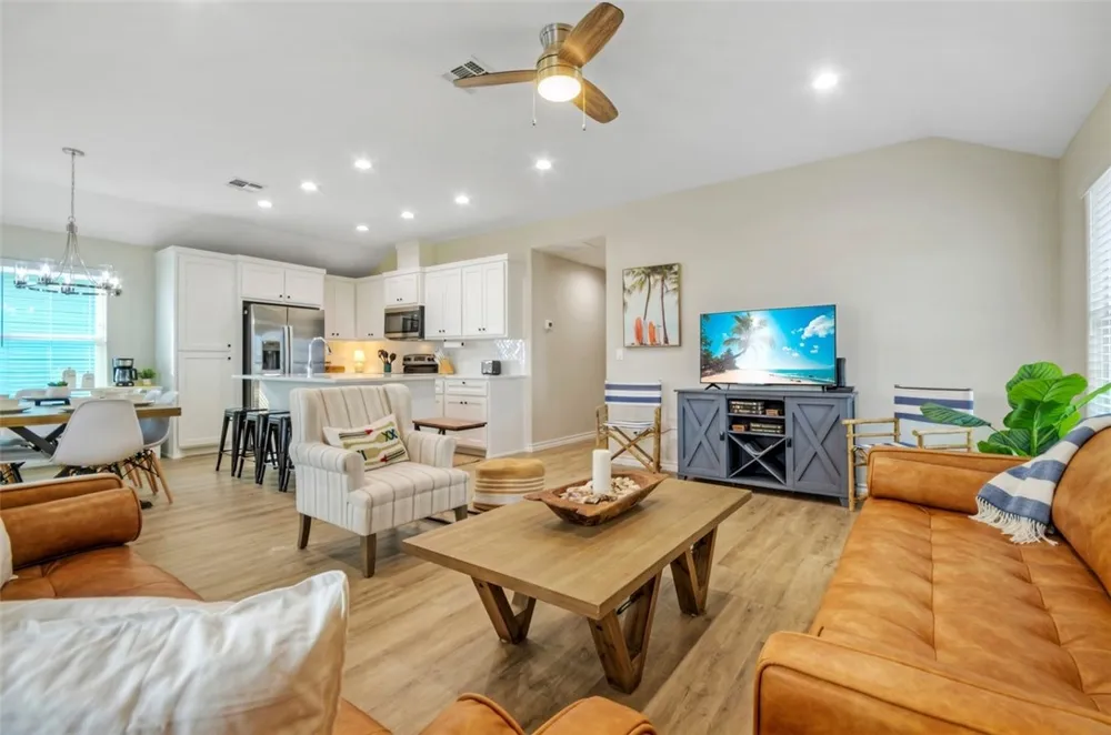 107 Redfish Port Aransas, TX 78373