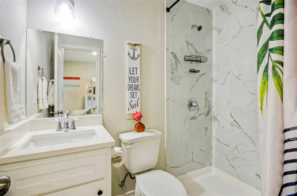 107 Redfish Port Aransas, TX 78373