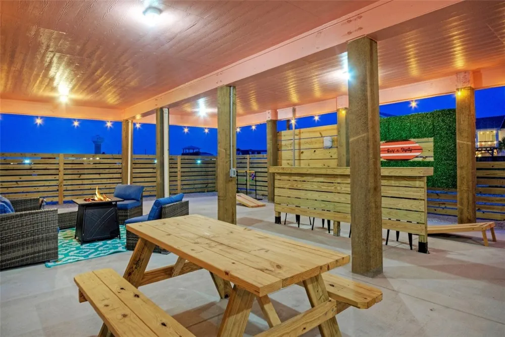 107 Redfish Port Aransas, TX 78373
