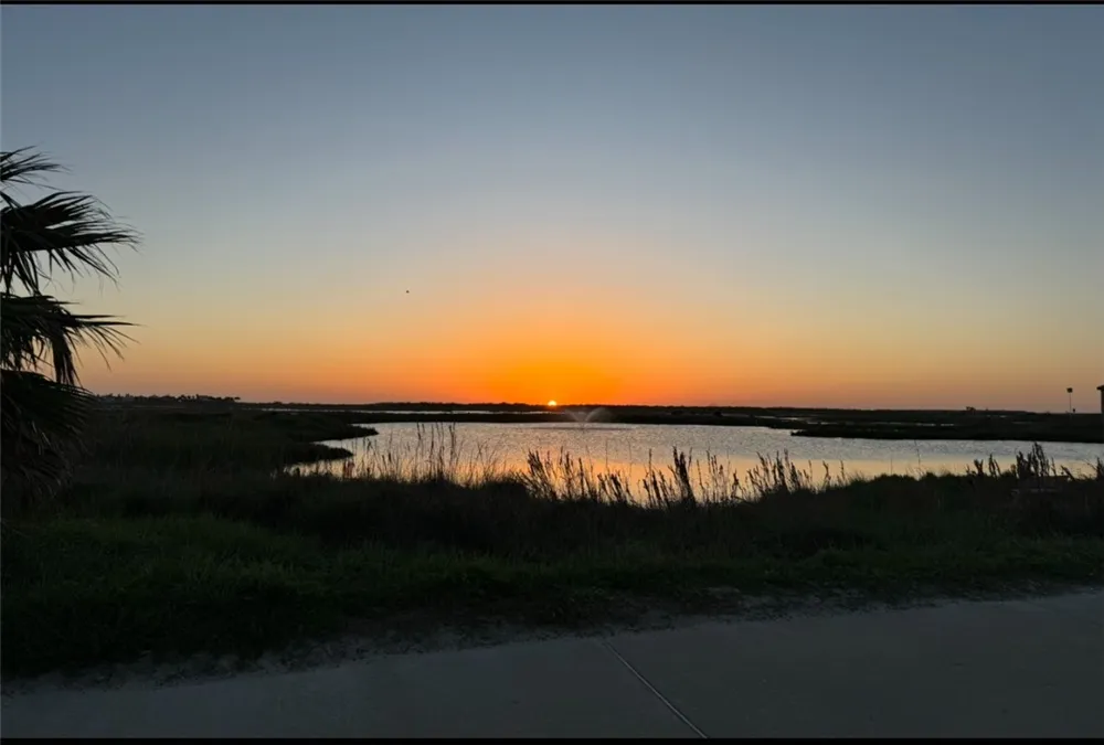 107 Redfish Port Aransas, TX 78373