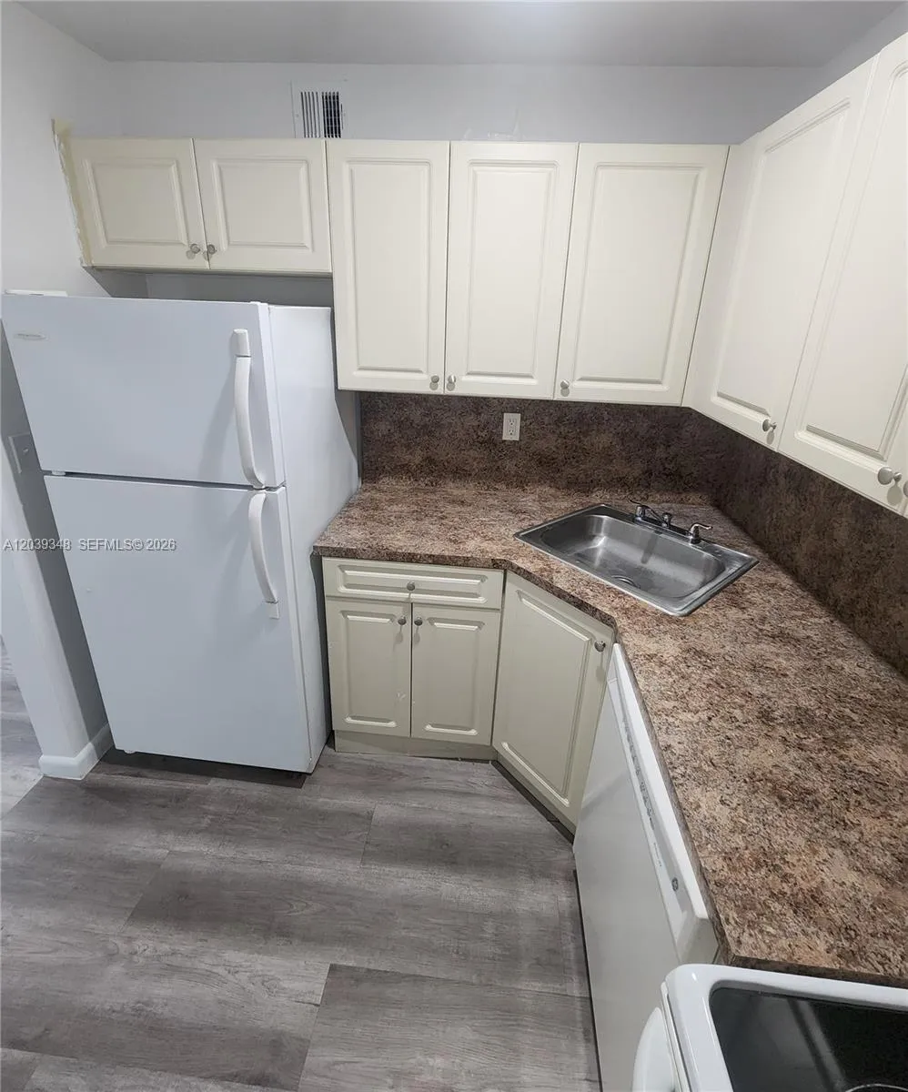 10820 SW 200th Dr #265 Cutler Bay, FL 33157