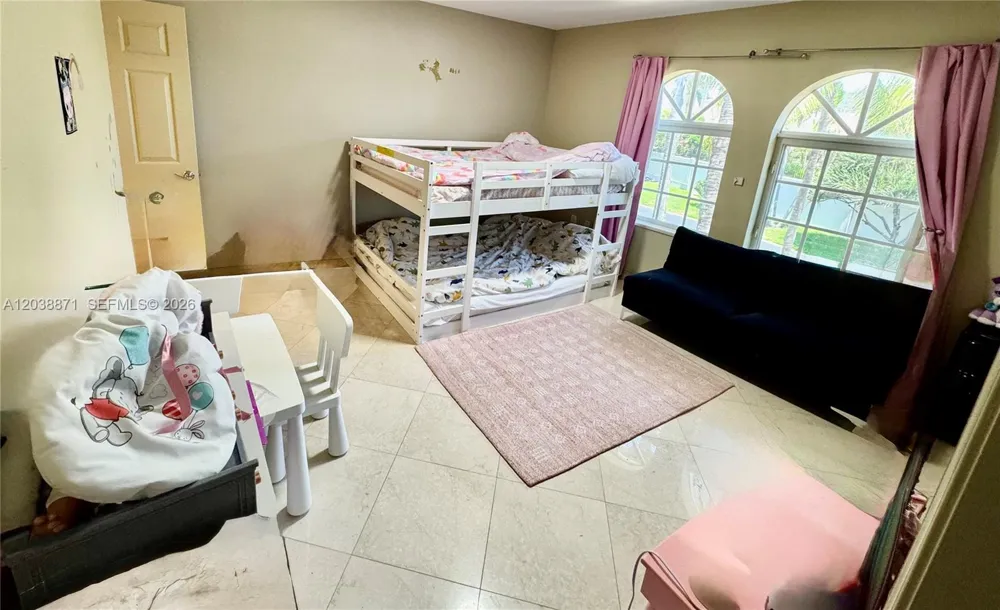 3016 NE 210th St Aventura, FL 33180