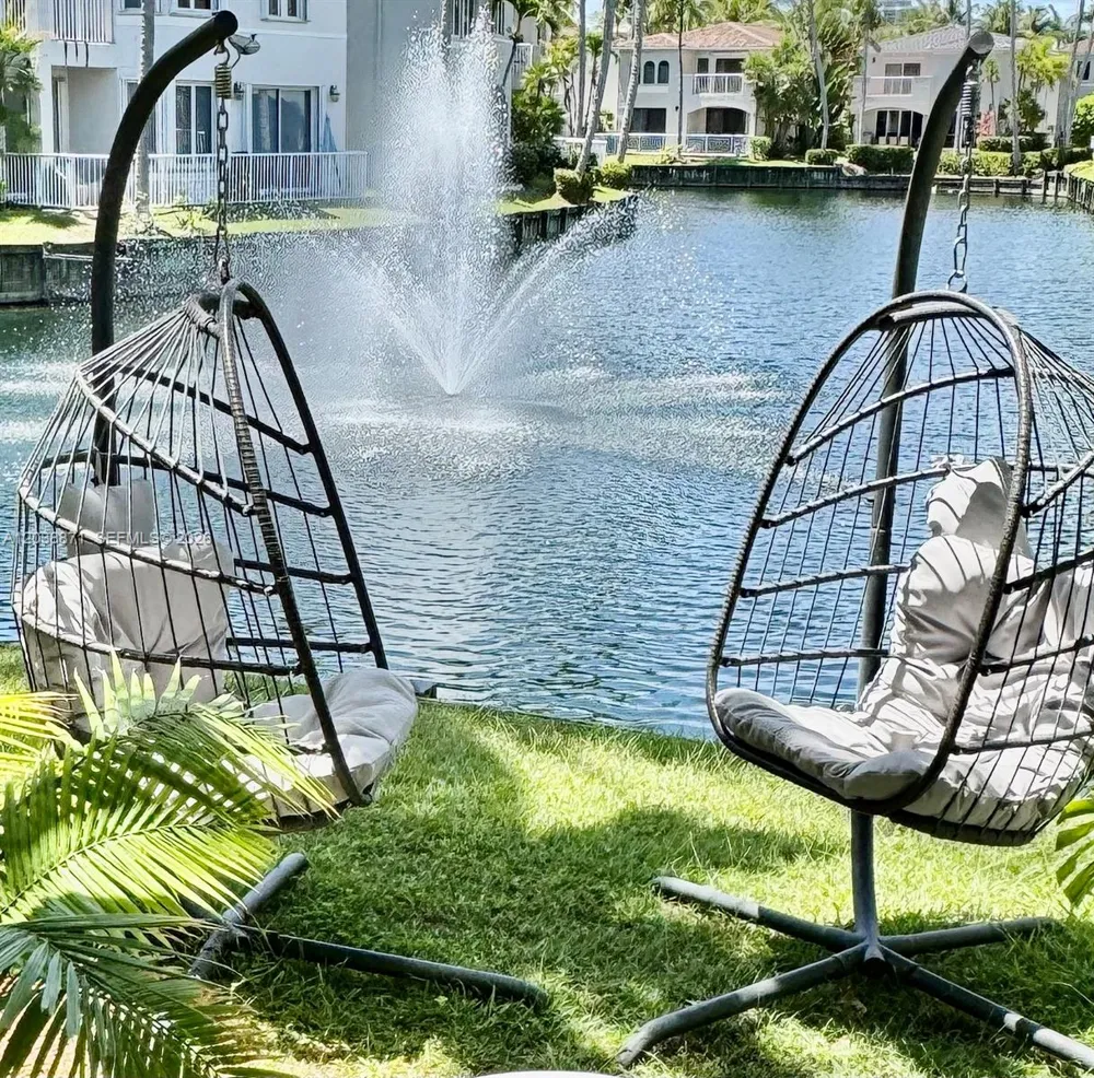 3016 NE 210th St Aventura, FL 33180