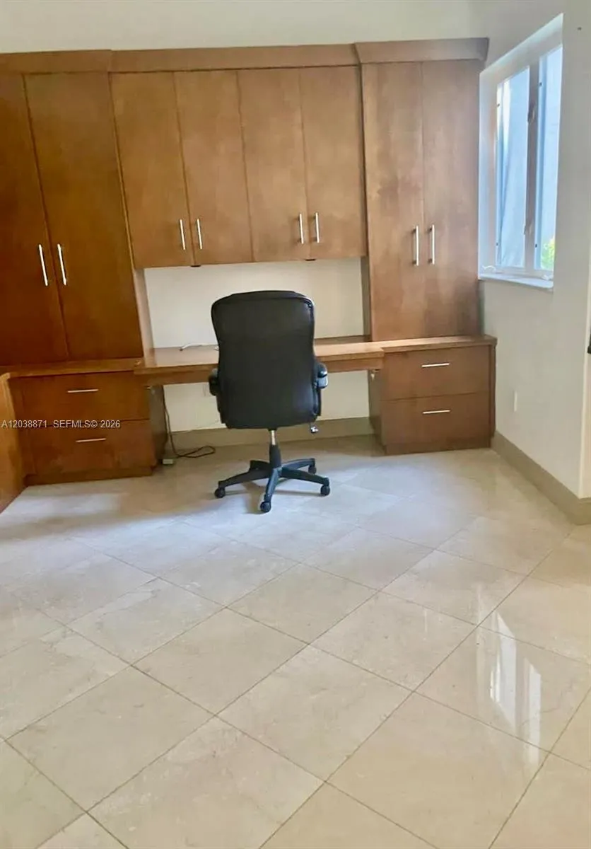 3016 NE 210th St Aventura, FL 33180