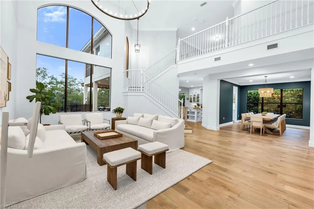 2954 Cinnamon Bay Circle Naples, FL 34119