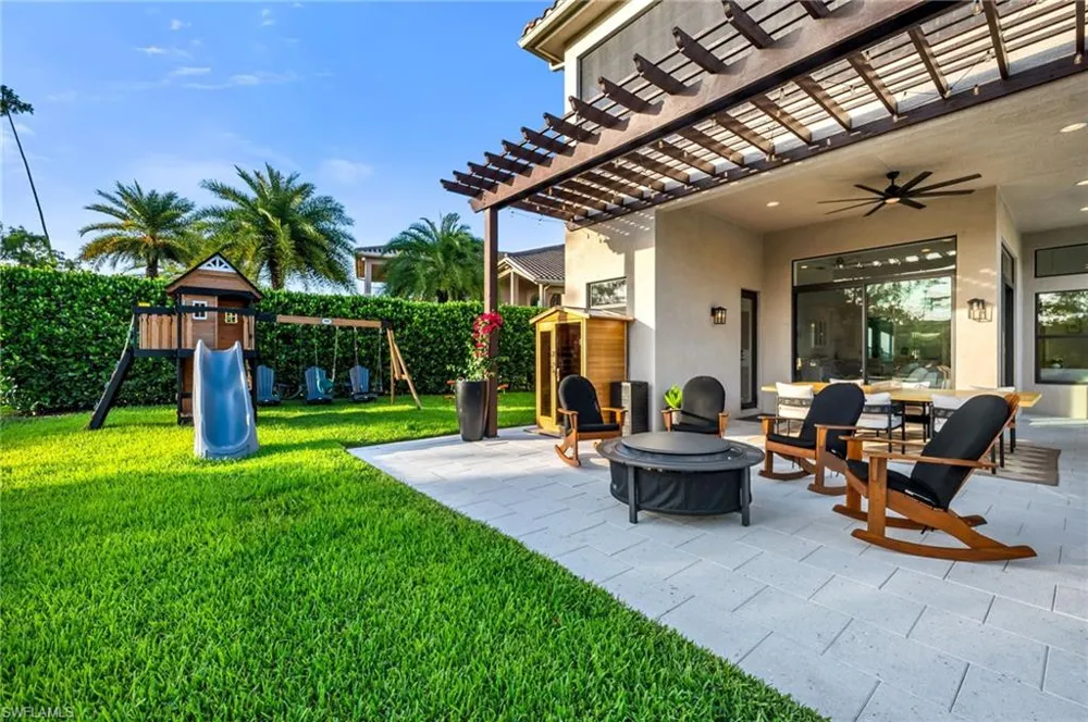 2954 Cinnamon Bay Circle Naples, FL 34119