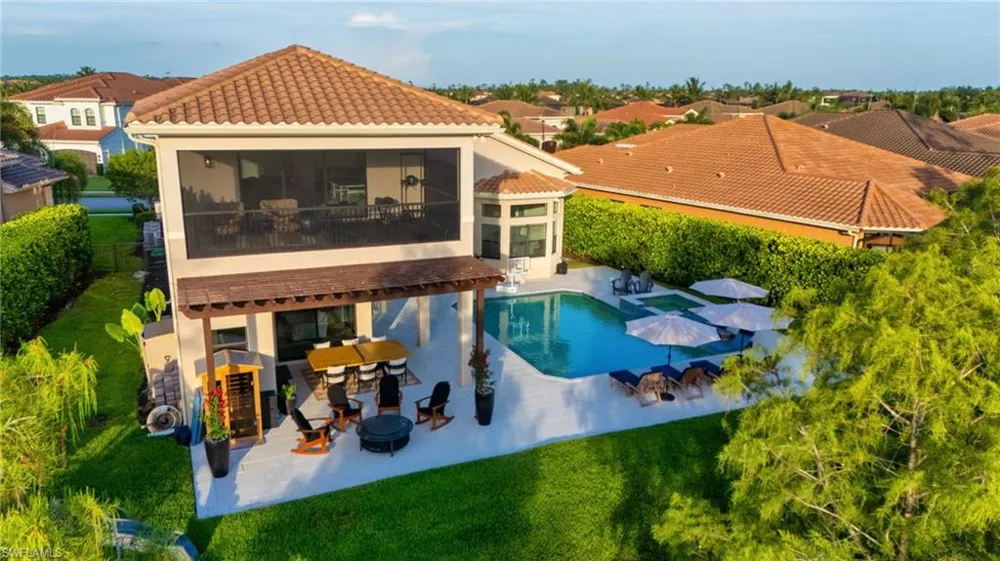 2954 Cinnamon Bay Circle Naples, FL 34119