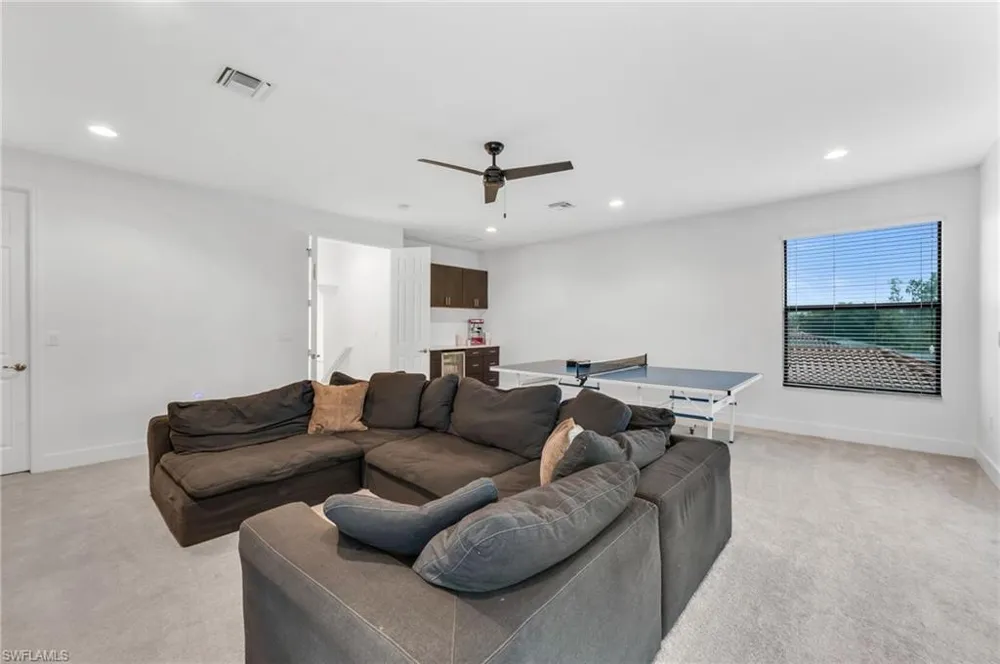 2954 Cinnamon Bay Circle Naples, FL 34119