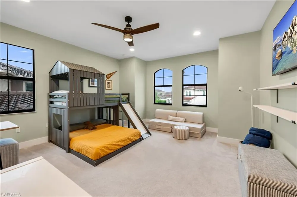 2954 Cinnamon Bay Circle Naples, FL 34119