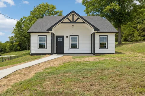 150 Alice Preston Loop