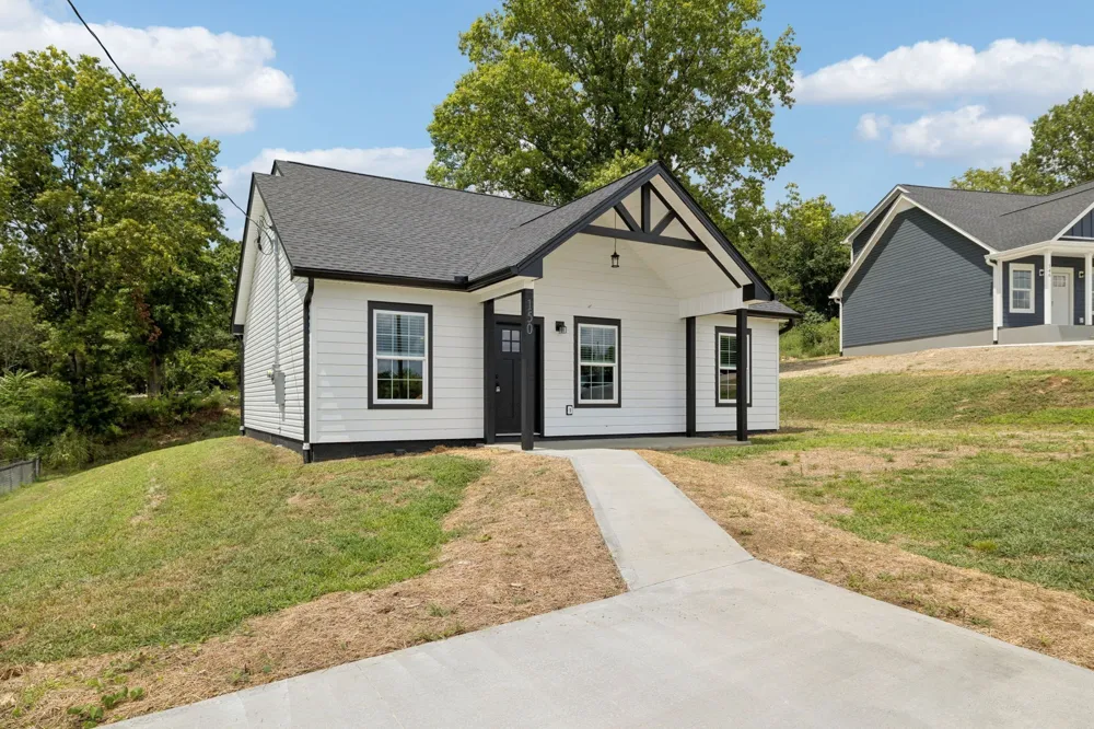 150 Alice Preston Loop Gordonsville, TN 38563