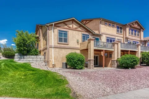 8492 Artesian Springs Point