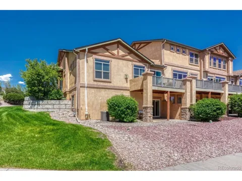 8492 Artesian Springs Pt