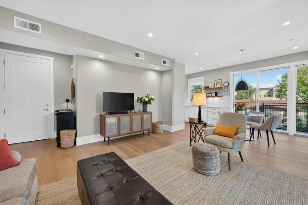 1667 San Carlos Avenue #203 San Carlos, CA 94070