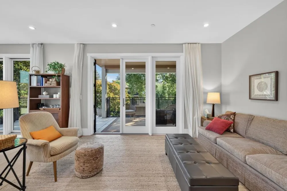 1667 San Carlos Avenue #203 San Carlos, CA 94070
