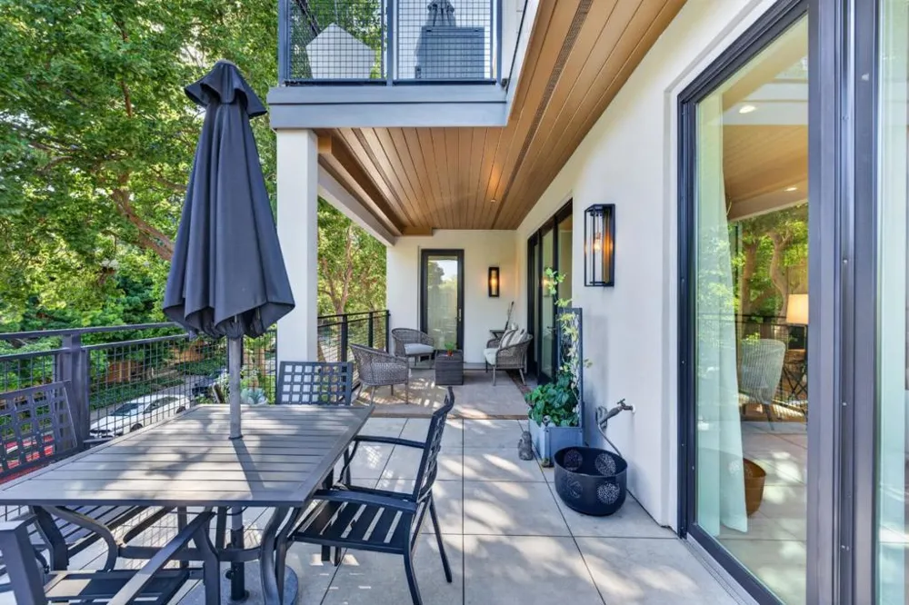 1667 San Carlos Avenue #203 San Carlos, CA 94070
