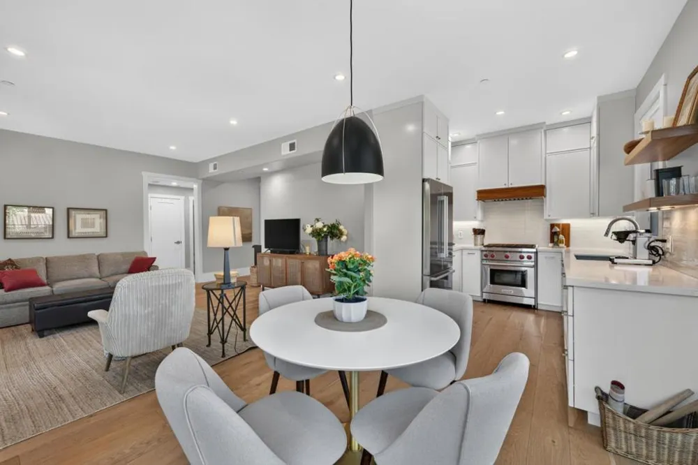 1667 San Carlos Avenue #203 San Carlos, CA 94070