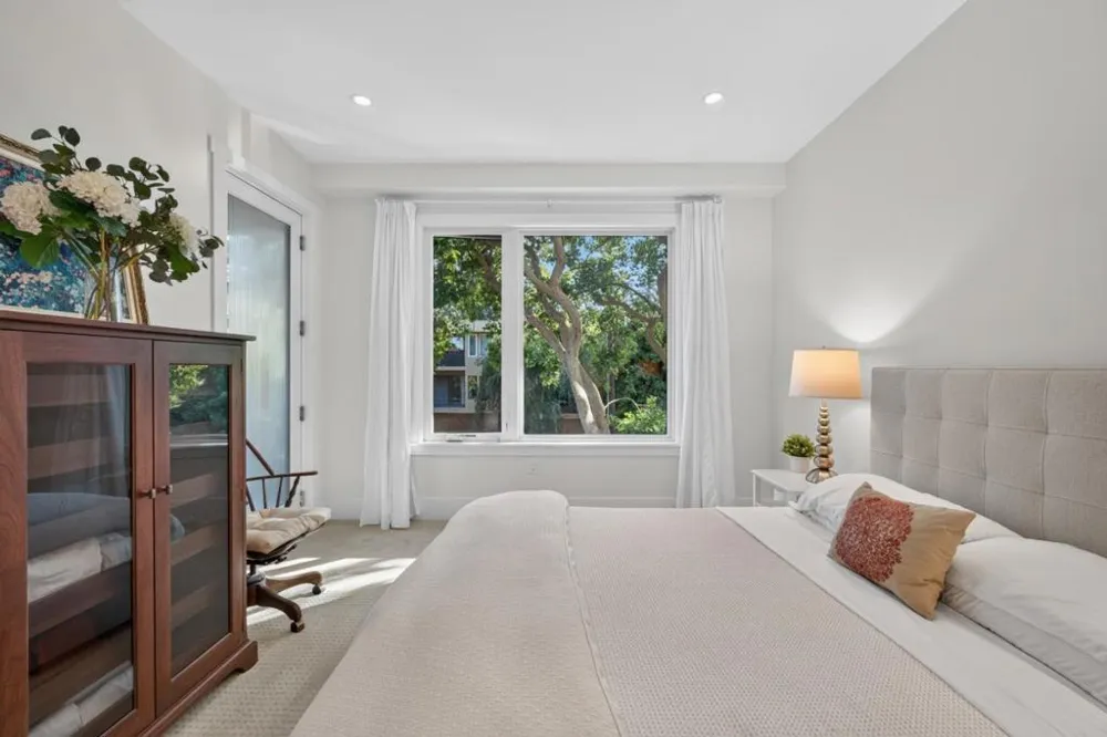 1667 San Carlos Avenue #203 San Carlos, CA 94070