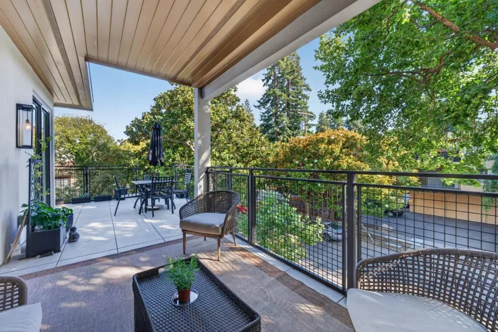 1667 San Carlos Avenue #203 San Carlos, CA 94070