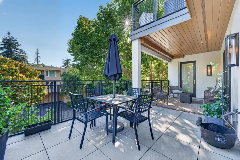 1667 San Carlos Avenue #203 San Carlos, CA 94070