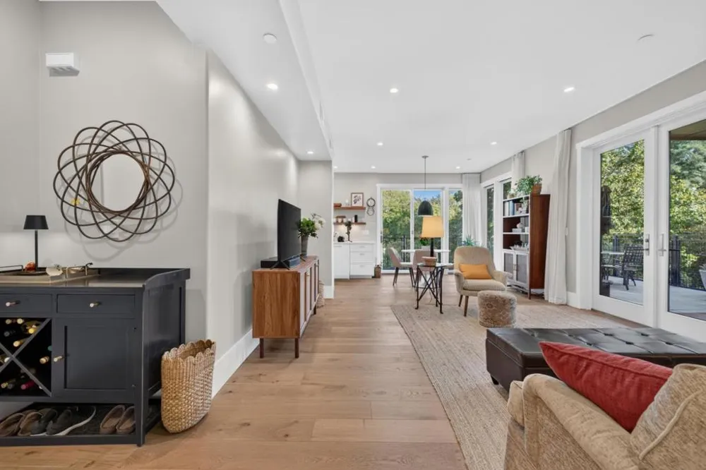 1667 San Carlos Avenue #203 San Carlos, CA 94070