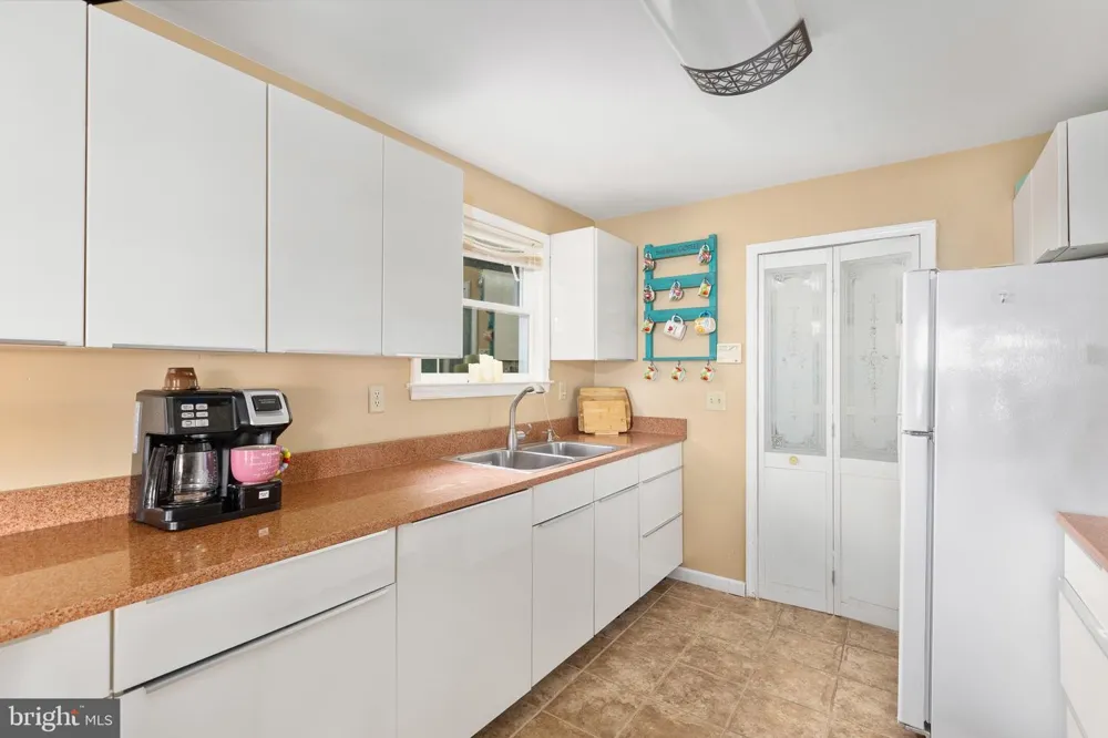 20947 RIDGE ROAD Colonial Beach, VA 22443