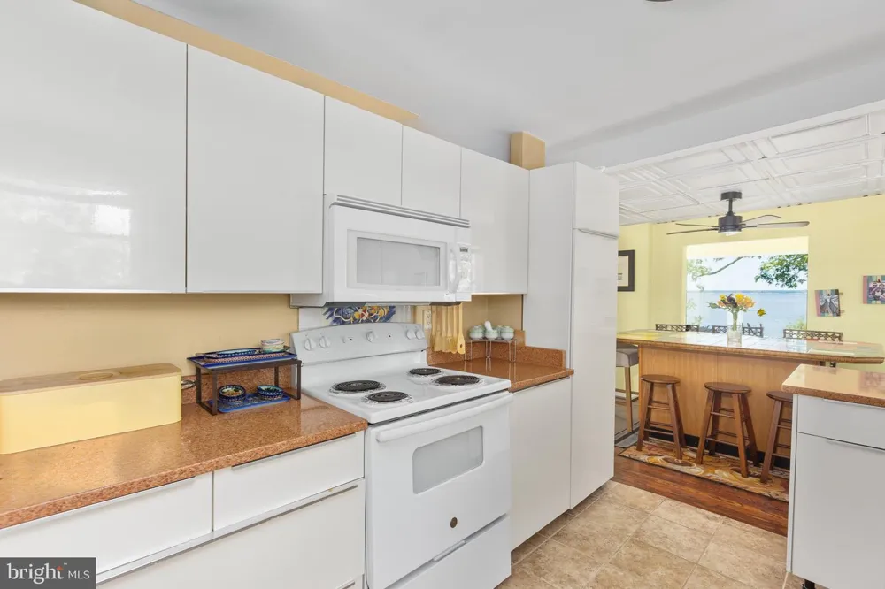 20947 RIDGE ROAD Colonial Beach, VA 22443