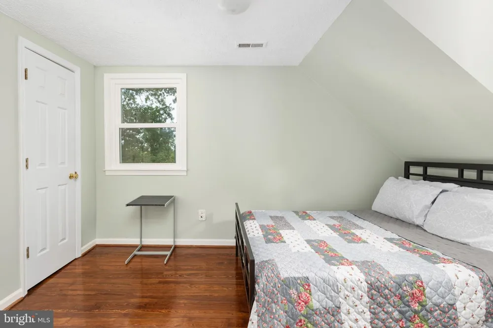 20947 RIDGE ROAD Colonial Beach, VA 22443