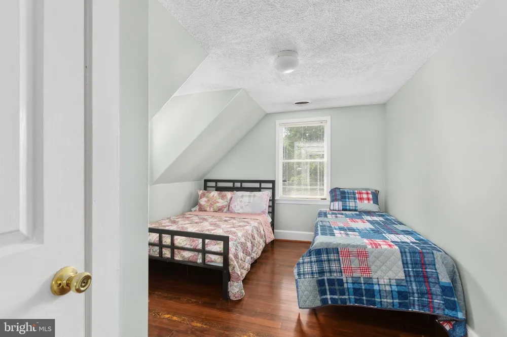 20947 RIDGE ROAD Colonial Beach, VA 22443