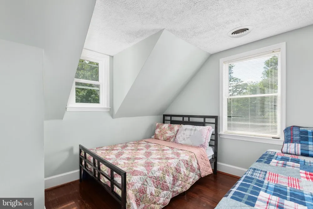 20947 RIDGE ROAD Colonial Beach, VA 22443