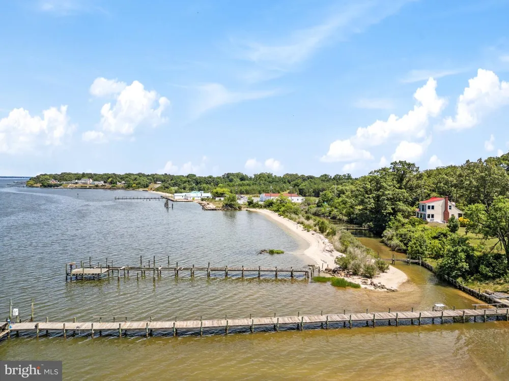 20947 RIDGE ROAD Colonial Beach, VA 22443