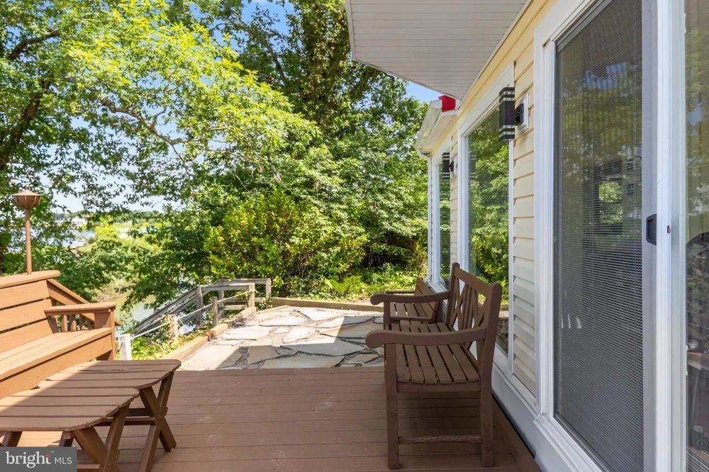 20947 RIDGE ROAD Colonial Beach, VA 22443
