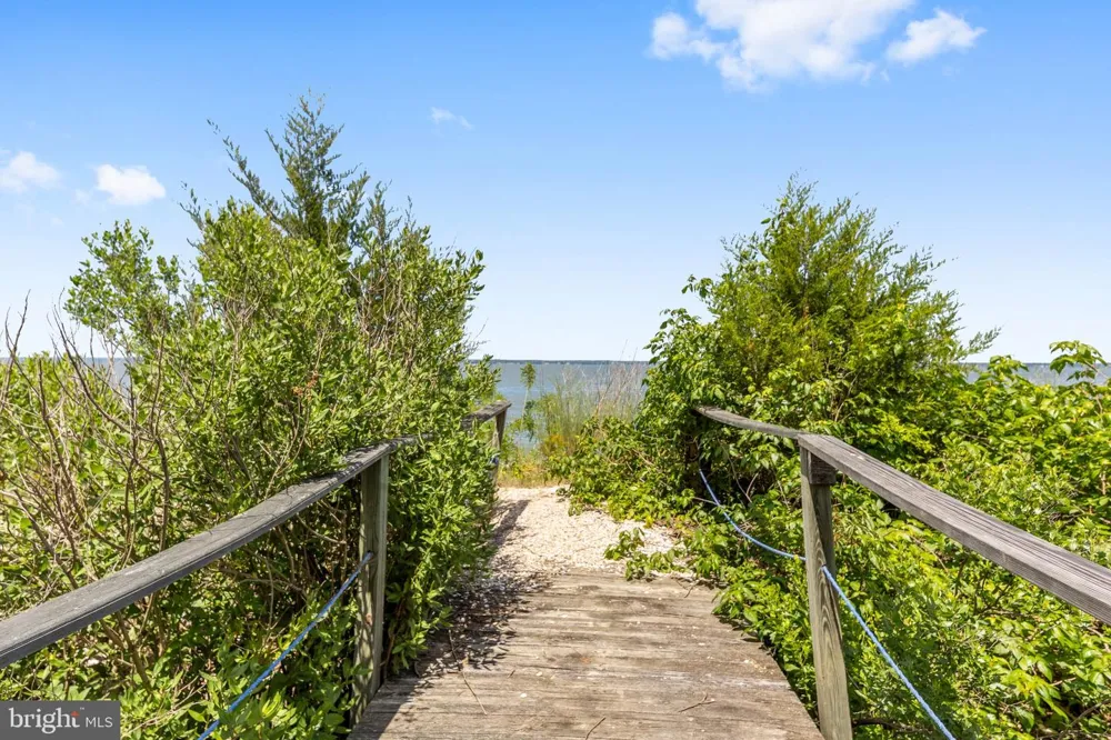 20947 RIDGE ROAD Colonial Beach, VA 22443
