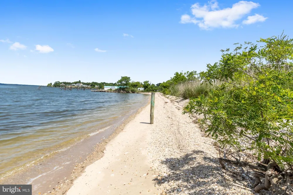 20947 RIDGE ROAD Colonial Beach, VA 22443