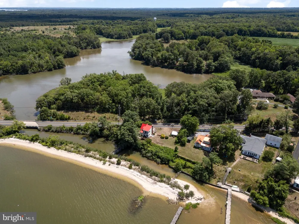 20947 RIDGE ROAD Colonial Beach, VA 22443