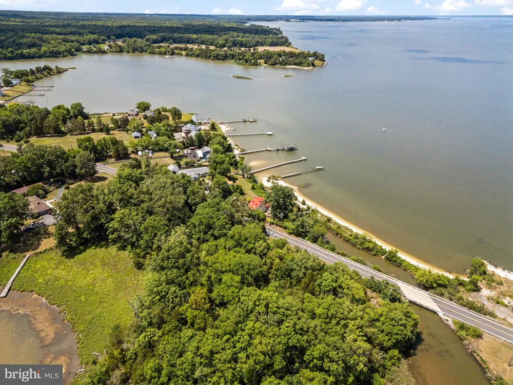 20947 RIDGE ROAD Colonial Beach, VA 22443