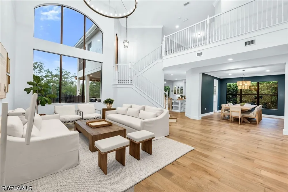 Cinnamon Bay Circle Naples, FL 34119