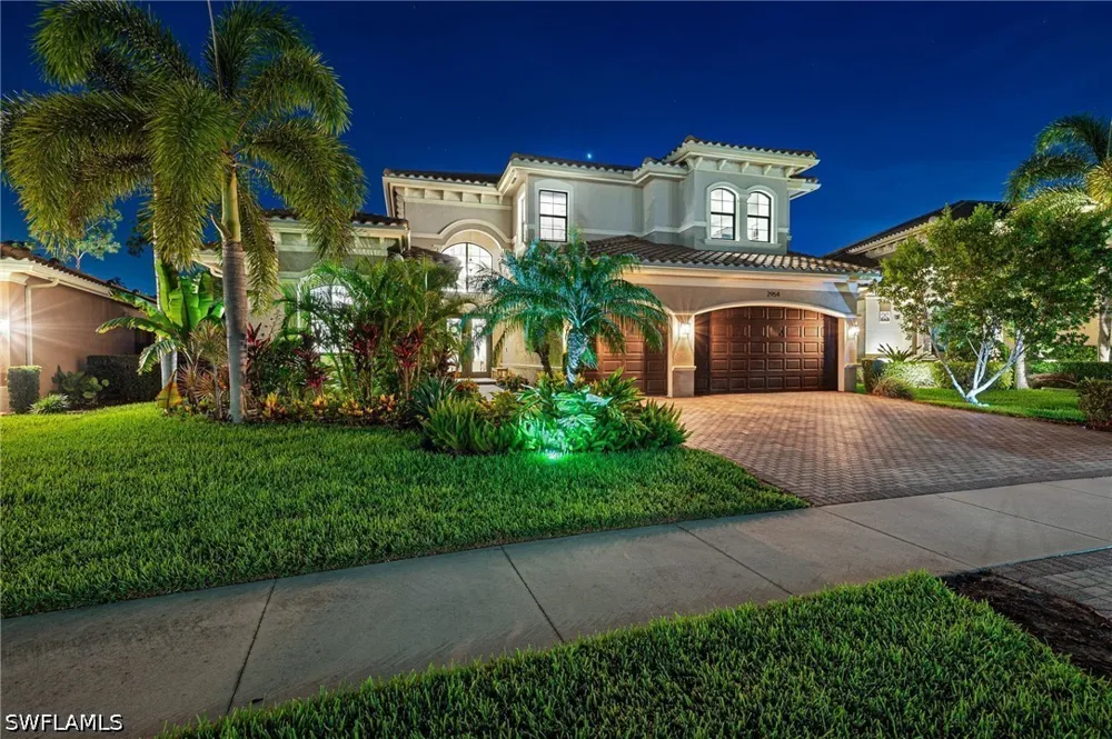 Cinnamon Bay Circle Naples, FL 34119
