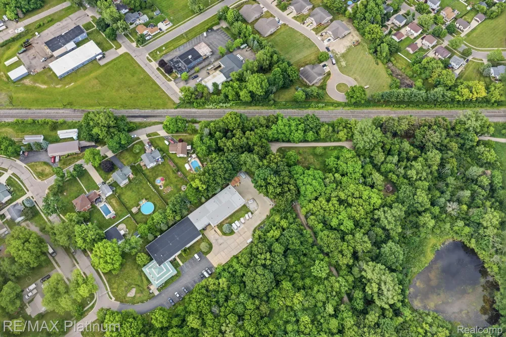 Henry Street Howell City, MI 48843