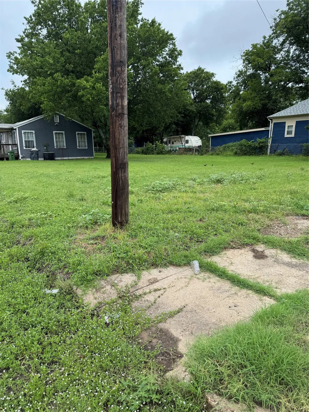 725 S 12th Street Waco, TX 76706
