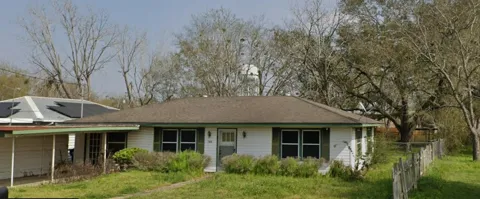 706 Cemetery Avenue