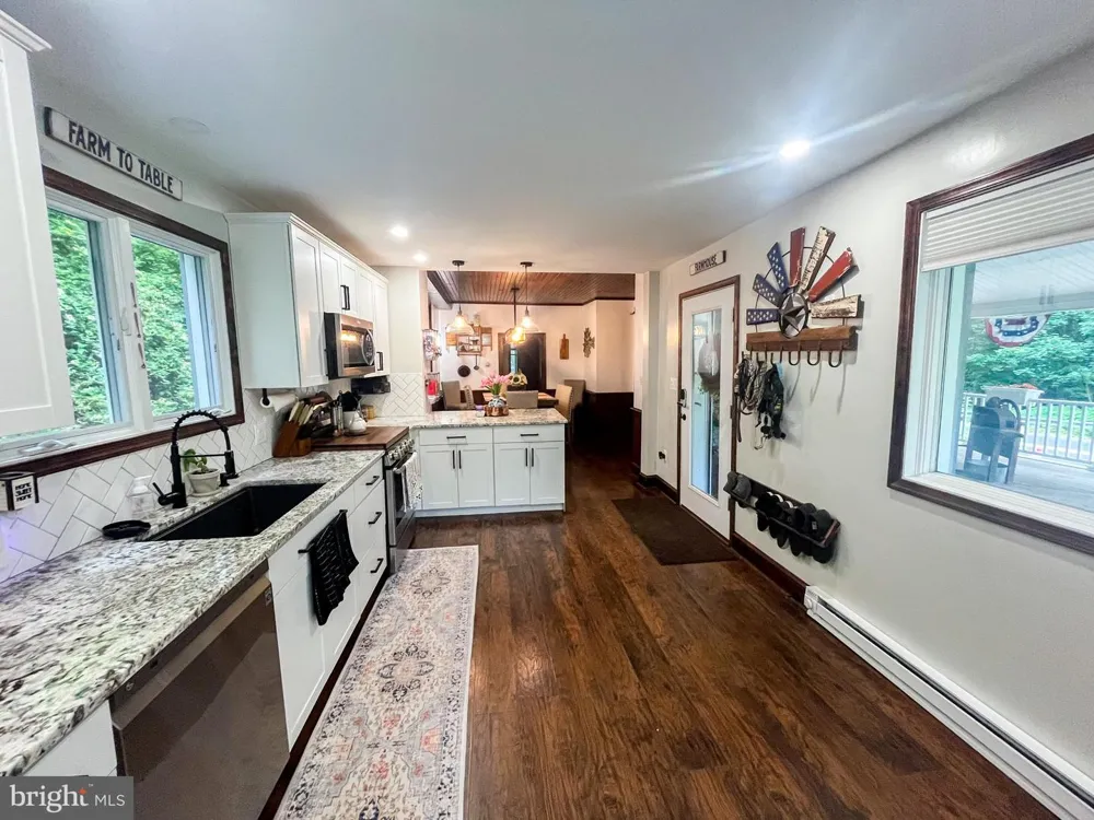 5309 LEHNENBERG ROAD Kintnersville, PA 18930