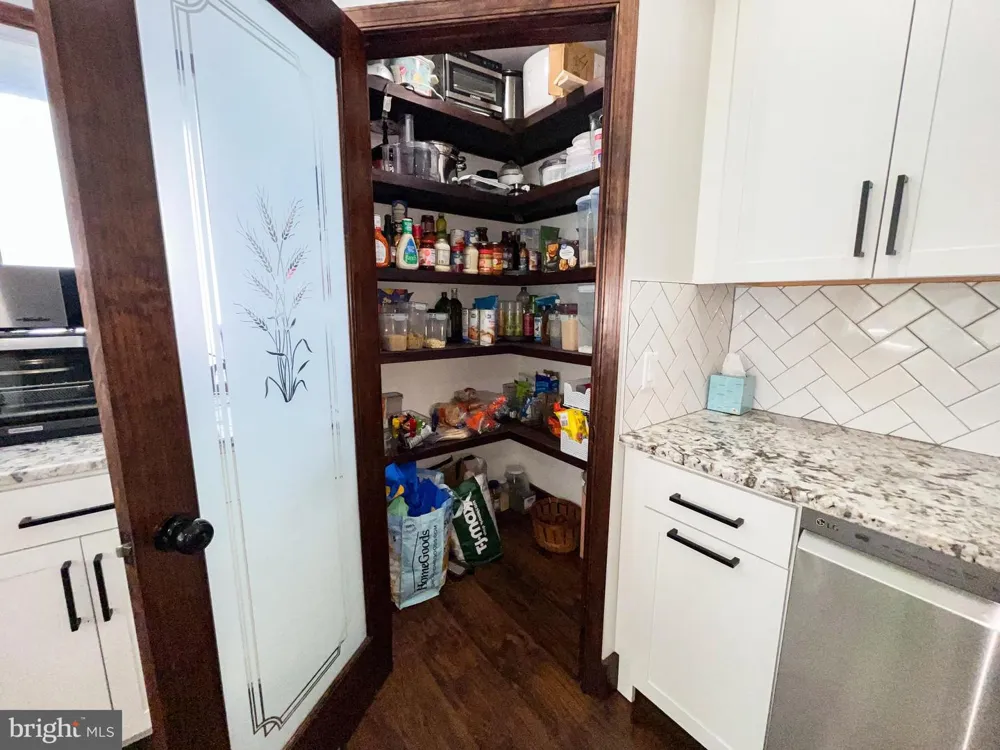 5309 LEHNENBERG ROAD Kintnersville, PA 18930