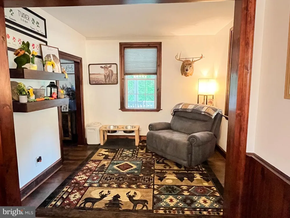 5309 LEHNENBERG ROAD Kintnersville, PA 18930
