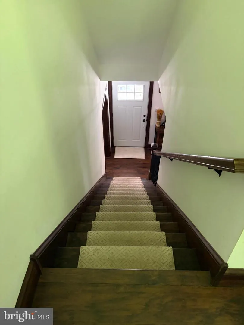 5309 LEHNENBERG ROAD Kintnersville, PA 18930