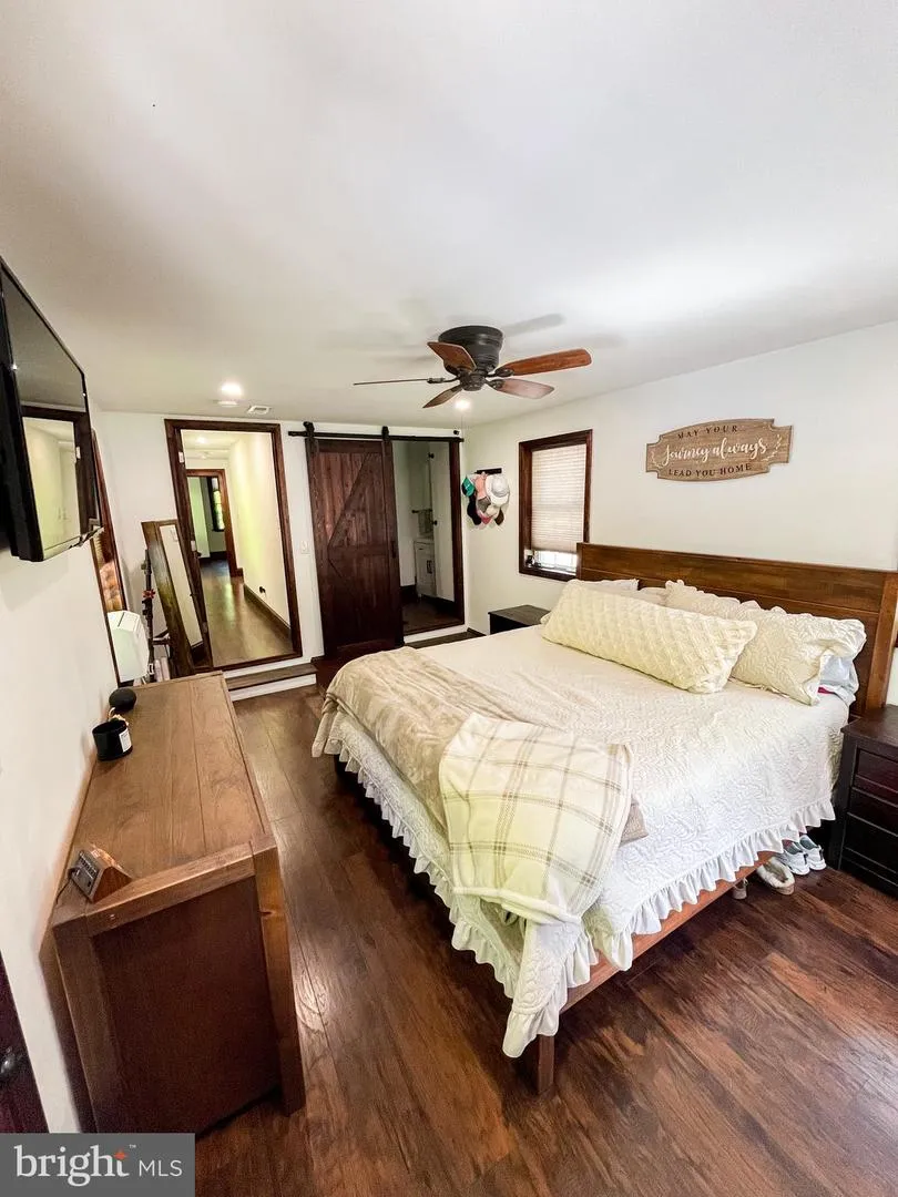 5309 LEHNENBERG ROAD Kintnersville, PA 18930